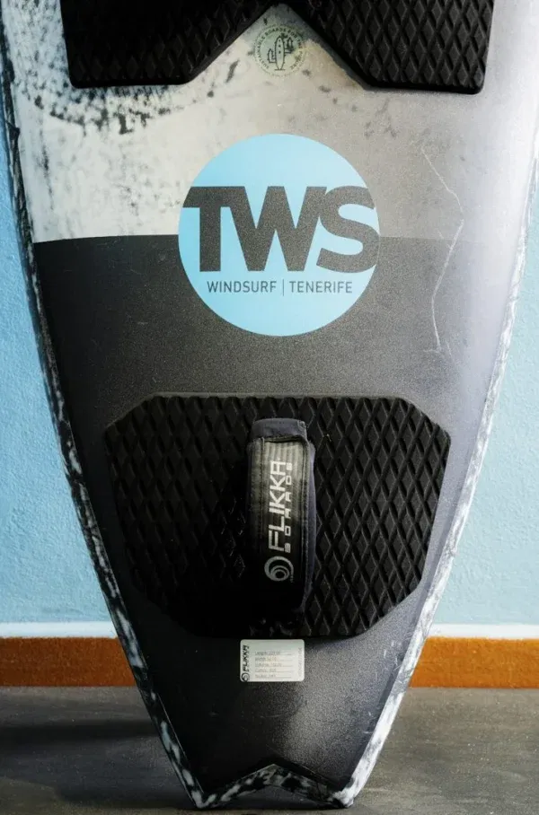 Flikka TWS Pro Edition 102 liters Pre-loved – Image 10